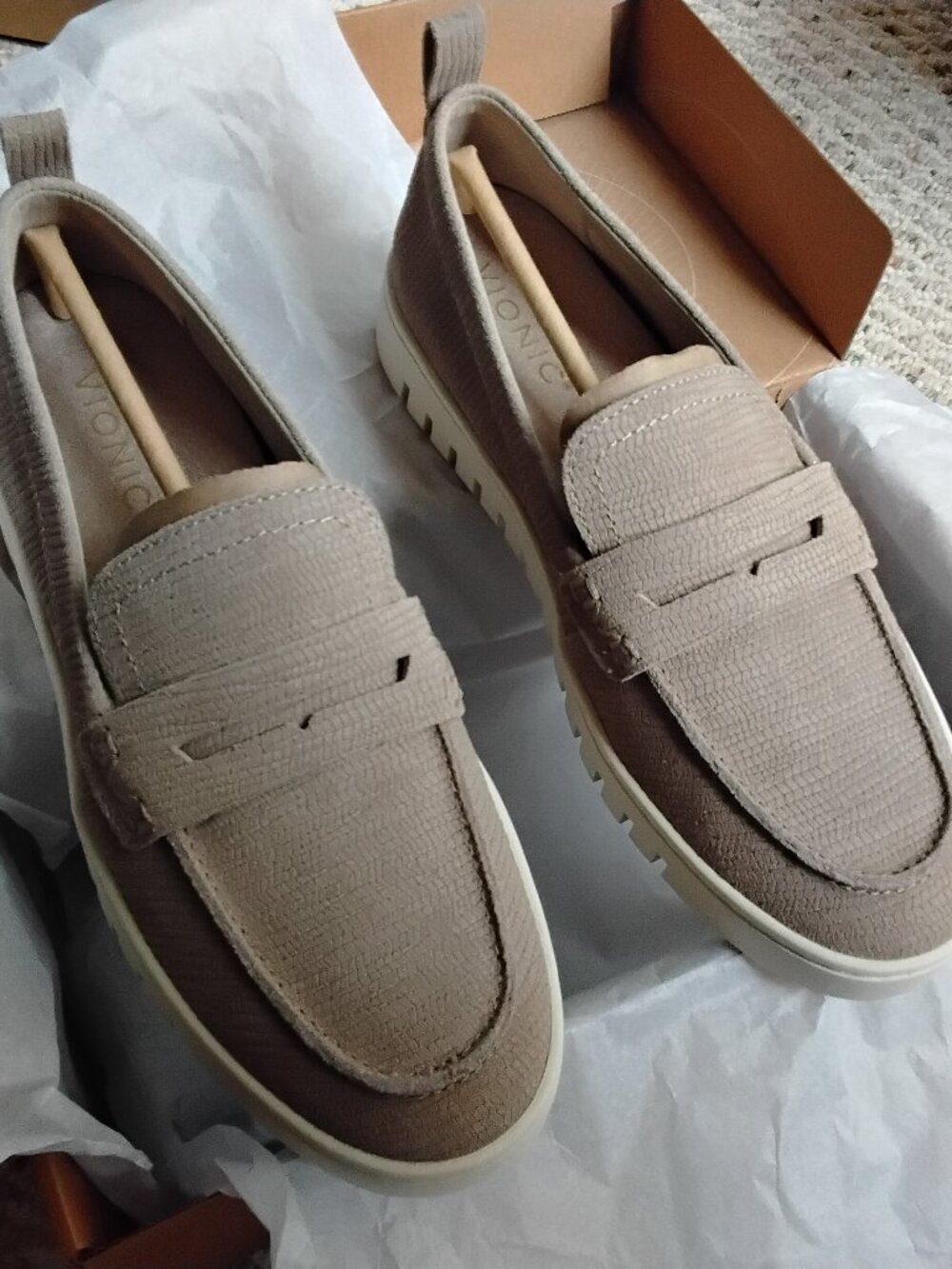 VIONIC Uptown Loafer III in COBBLESTONE US size 8